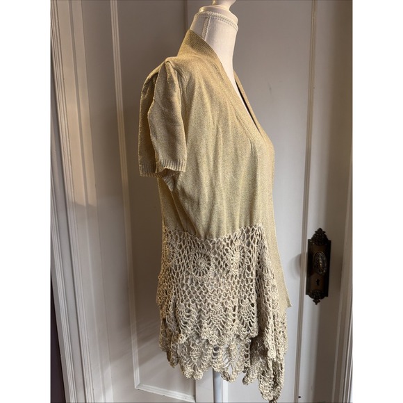 Venue Gold Knit Open Front Cardigan with Lace Knit Design Size M NWT - Picture 4 of 5
